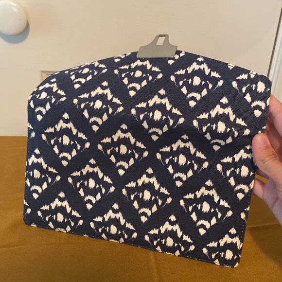 Talbots Clutch - Picture 3 of 4